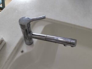 新潟キッチン取付け隊　タッチレス水栓への取替　施工前